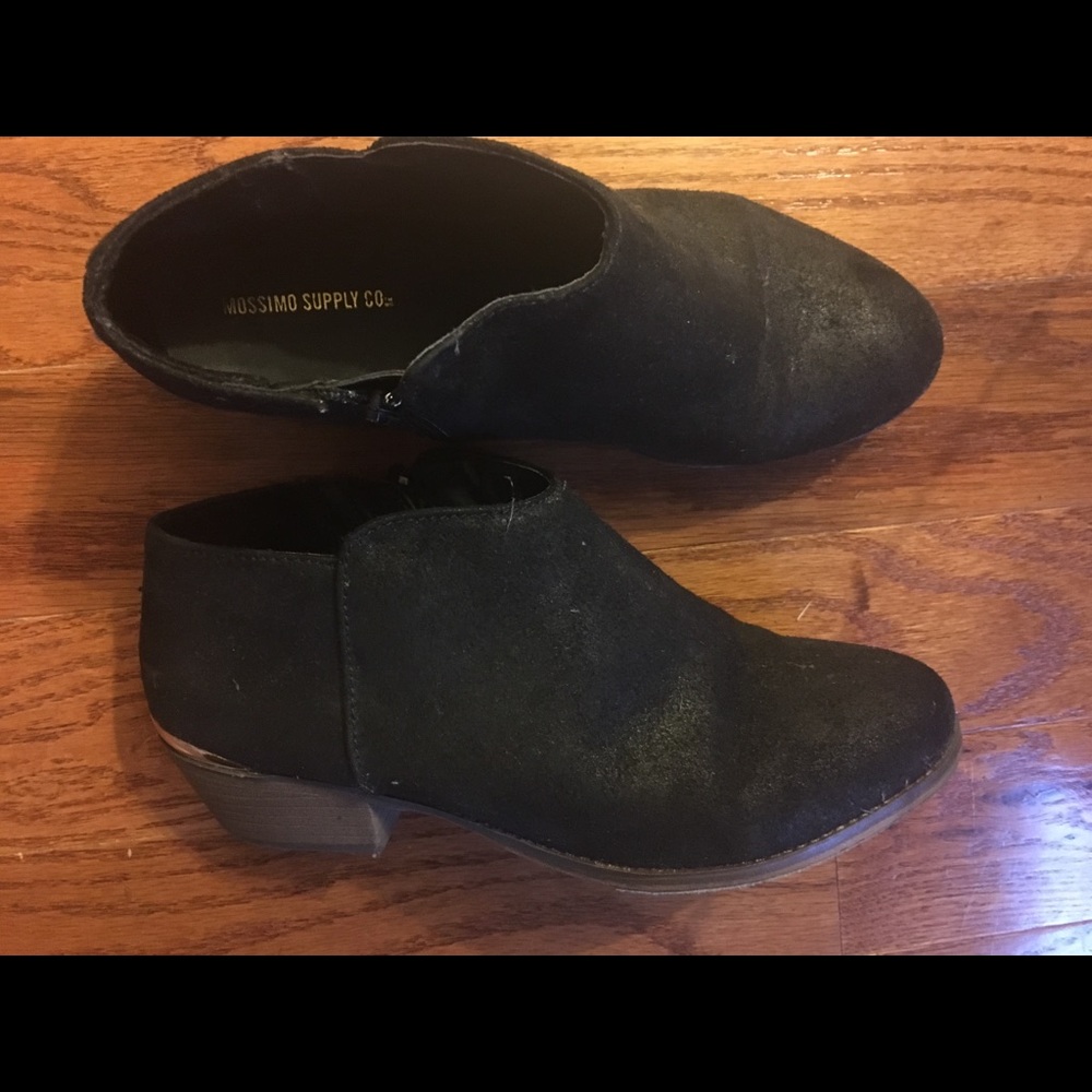 Ankle booties